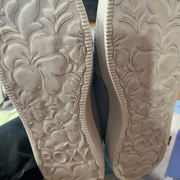 Roxy Sheilahh 2.0 Baby Blue and White Woven Slip-On Shoes - Picture 5 of 6